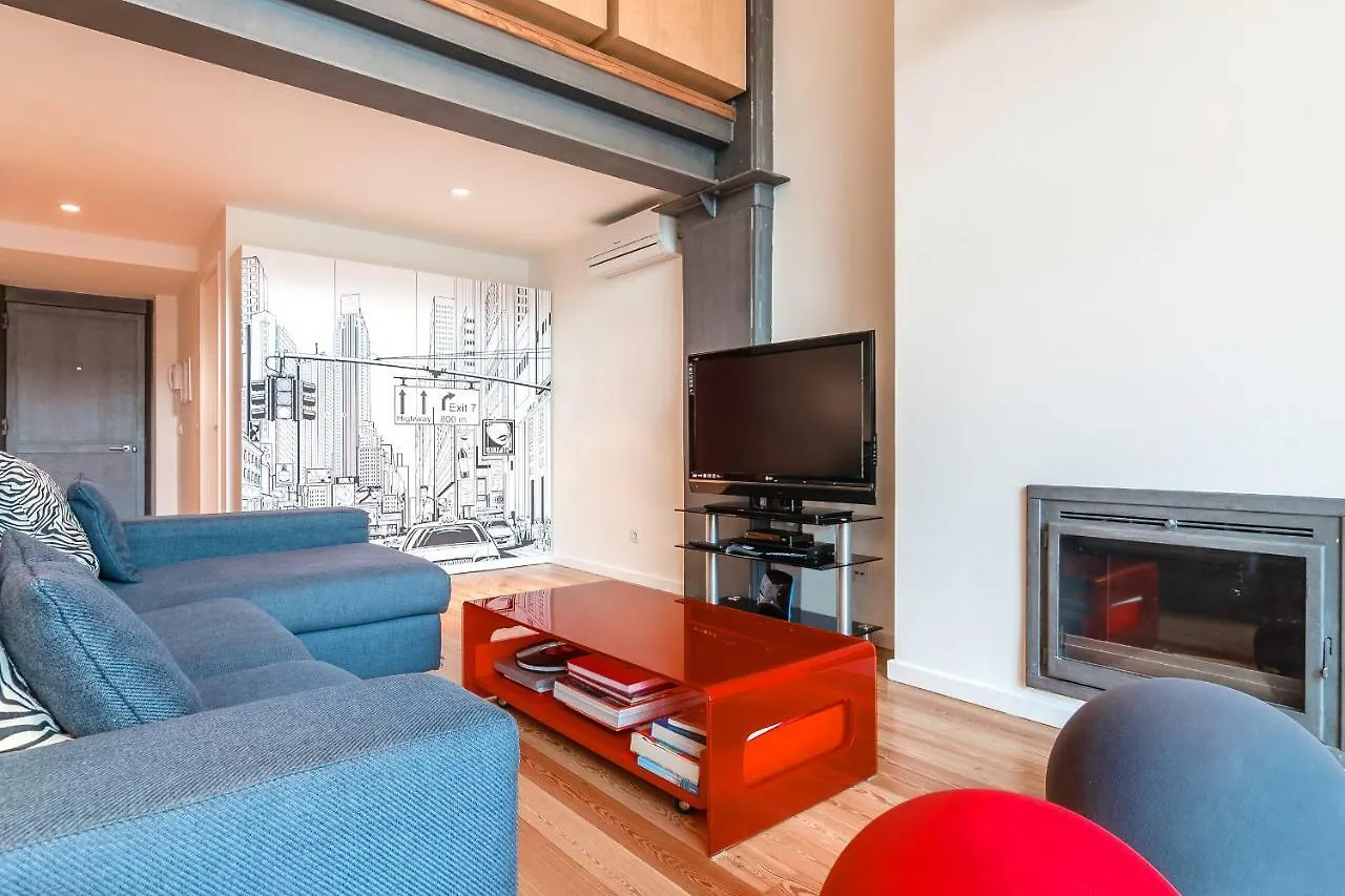 아파트 Modern Loft With Sunny 130Sqm Terrace! 호텔 리스본 포르투갈