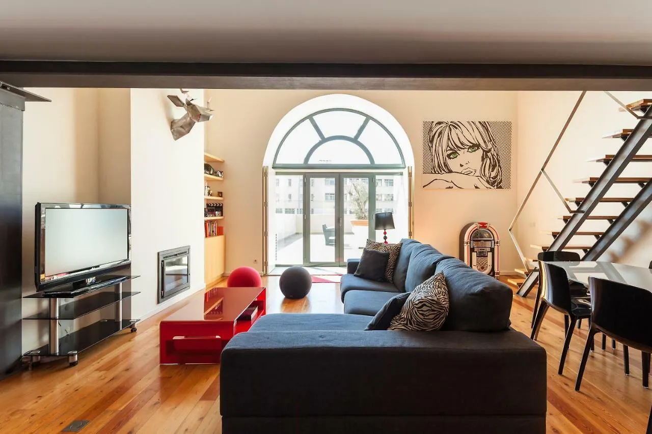 Modern Loft With Sunny 130Sqm Terrace! 호텔 리스본